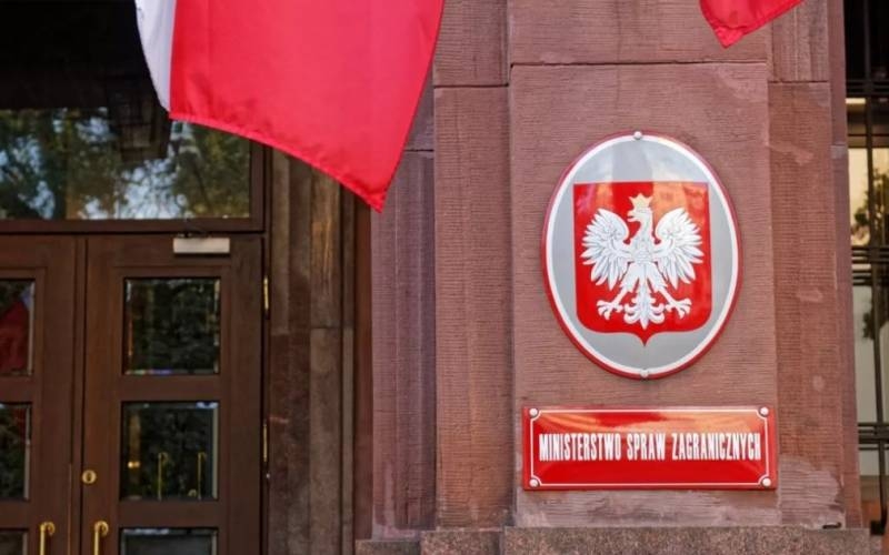 «Вслед за США»: Poland has declared three Russian diplomats persona non grata