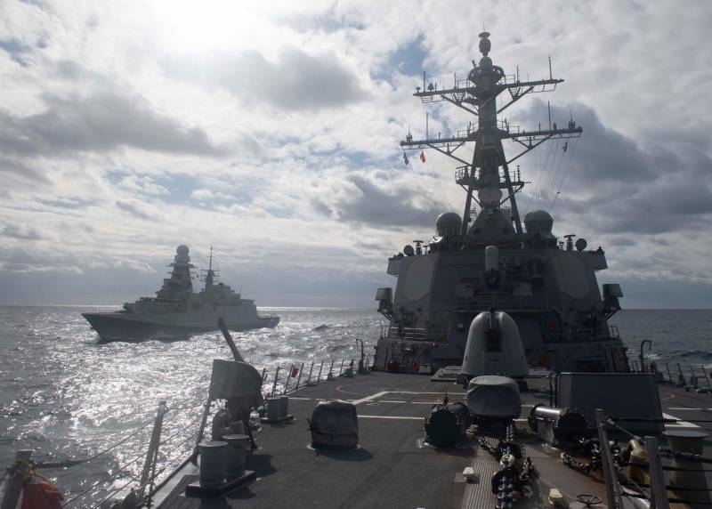 expertos occidentales: «Чёрное море - это русский «тир», а корабли ВМС США в нём - лёгкие мишени»