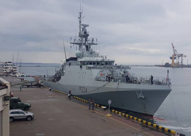 «Будет контролировать обстановку»: Британский патрульный корабль OPV «Trent» (Р224) зашёл в порт Одессы