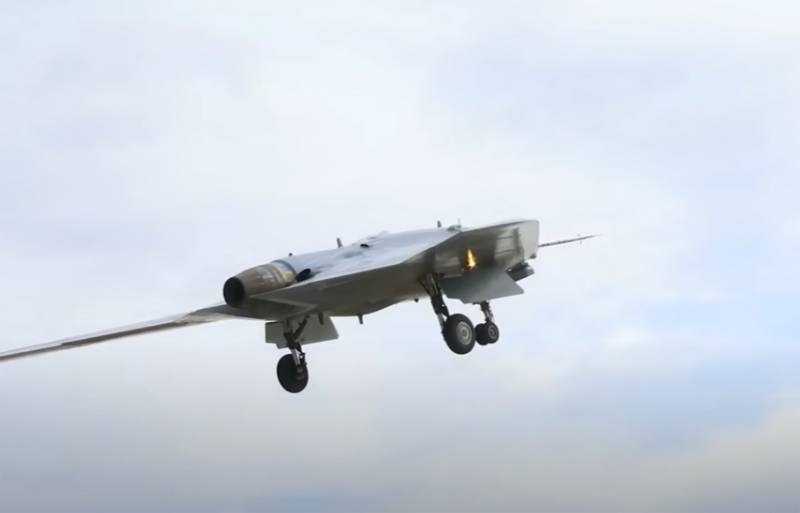 Эксперты: БПЛА «Охотник» может быть использован как перехватчик авиационного шлюза обмена данными между F-22 и F-35