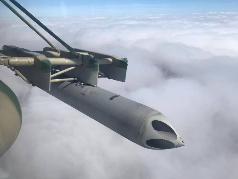 «Ми-8 стал летучей ракетной батареей»: на Украине модернизировали транспортный вертолёт
