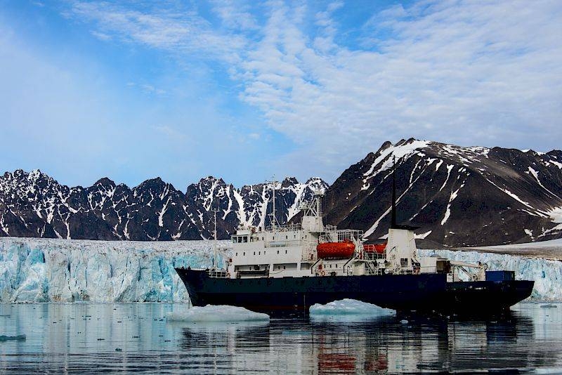 Norwegian shipowner: Northern Sea Route – не конкурент Суэцкому каналу
