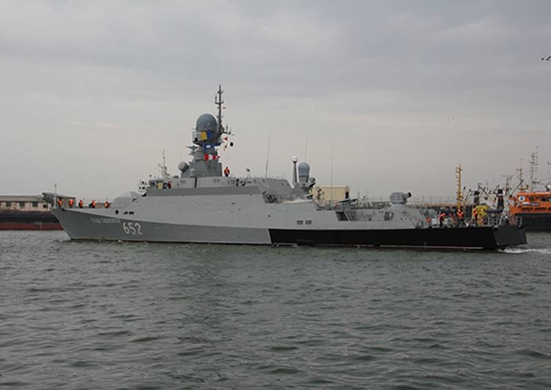 Россия и Казахстан начали совместные военно-морские учения в Каспийском море