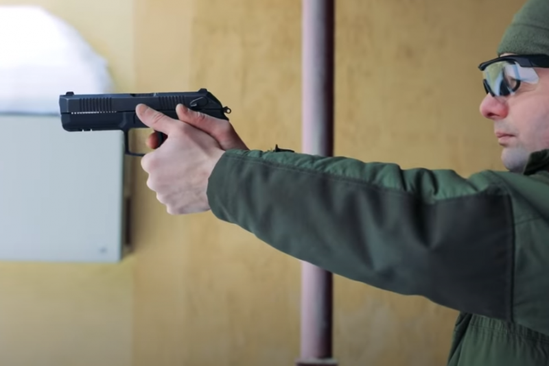 «Удав» пошёл в войска: Минобороны начинает массовую закупку нового пистолета