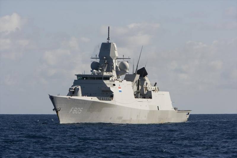 俄罗斯联邦国防部: Фрегат ВМС Нидерландов двигался в направлении Керченского пролива