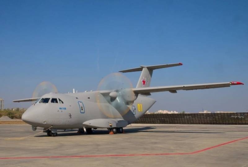 For the first time Russia presents Il-112V and Il-114-300 aircraft at the exhibition