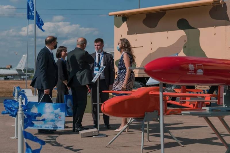Izhevsk «Ayudante» - contra un enjambre de drones