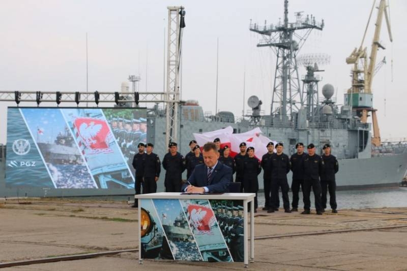 Польские ВМС получат на вооружение три перспективных фрегата собственной постройки