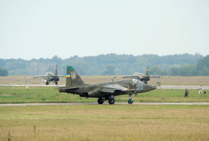 Presse d'Ukraine: Наши штурмовики Су-25 идут в атаку на российский Черноморский флот