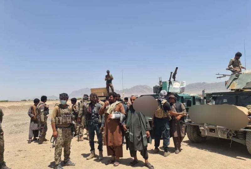 Taliban fight street fighting with Afghan army in Kandahar