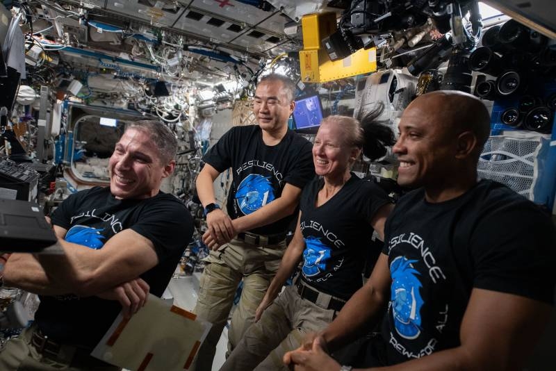 В NASA ищут способ, как не сжигать одежду астронавтов