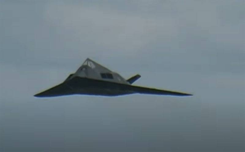 В США предположили, что списанный самолет-«невидимку» F-117A вновь вывели на учения для отработки боя с китайским J-20