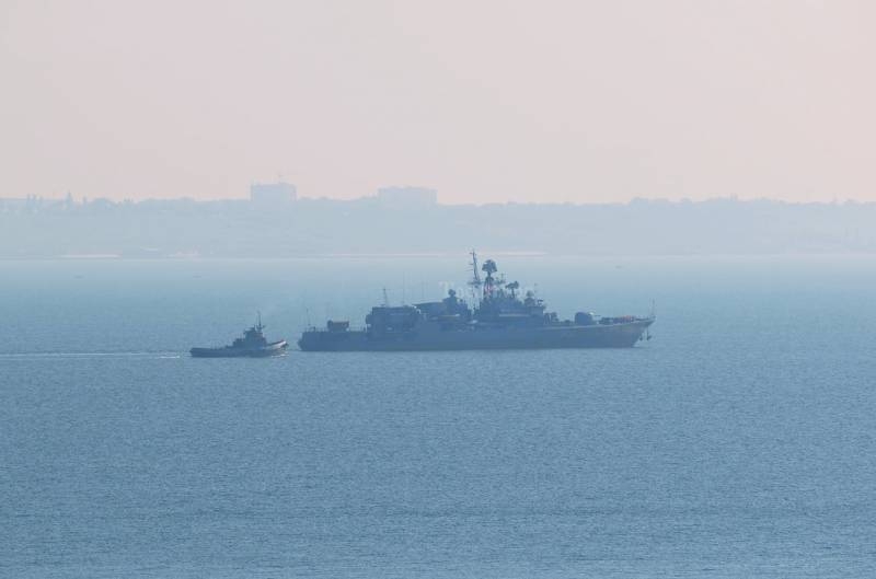 Высказаны предположения о назначении КУНГа на палубе вышедшего из порта Одессы фрегата ВМСУ «Гетман Сагайдачный»