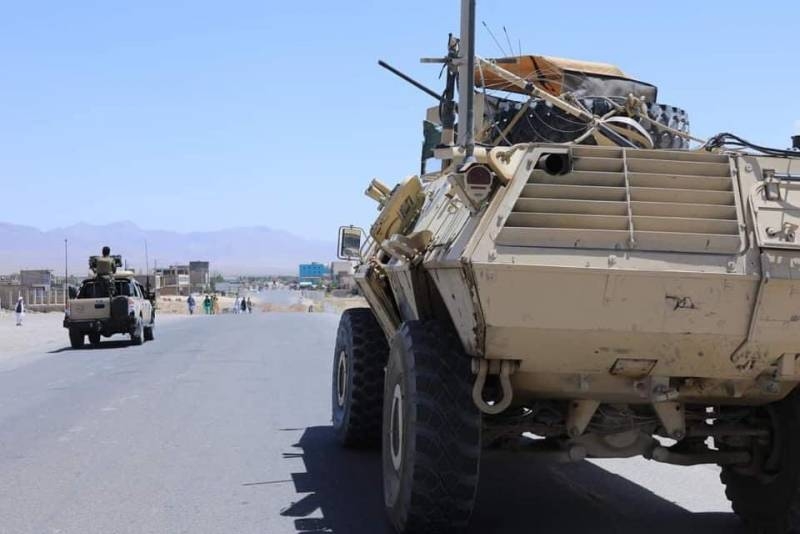 Афганская сводка: талибы уже в 10 км от Кабула, на севере страны начались бои за Мазари-Шариф