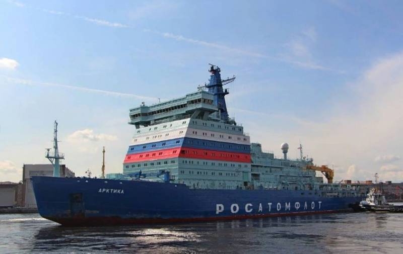Головной атомный ледокол «Arctic» прибыл в Кронштадт на замену неисправного электродвигателя правого гребного вала