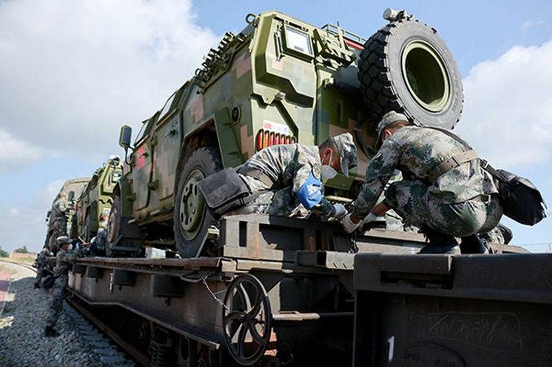 «На столь большое расстояние войска ещё не перевозились»: свыше сотни единиц китайской техники едут на запад России