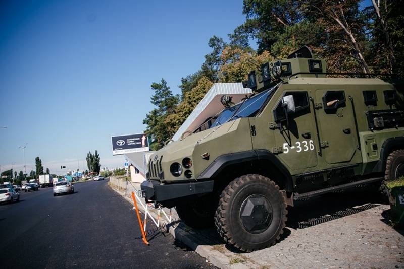 National Guard of Ukraine surrounded Kiev with checkpoints
