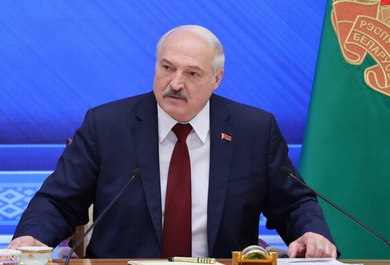 «Обещал вместе с Путиным за сутки поставить Украину на колени»: На Украине и в Польше отреагировали на заявления Лукашенко