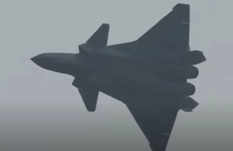 China acelera la modernización de armas para su Fuerza Aérea, incluidos los cazas J-20 de quinta generación