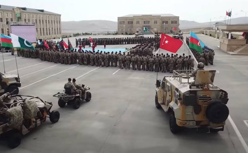 Спецназ Азербайджана, Пакистана и Турции проводит учения «Три брата-2021» с отработкой боёв в условиях имитации городской застройки