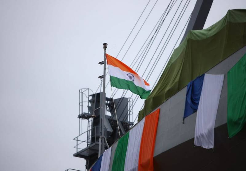 Индийский стелс-фрегат «He showered» спустили на воду в Калининграде