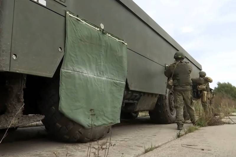 Минобороны РФ показало стрельбы БРК «Бастион» в навесных комплектах снижения заметности
