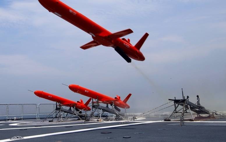 В Китае испытали оружие, способное уничтожать авианосцы и военно-морские базы