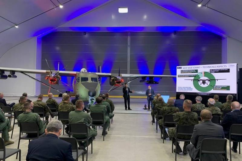 En Pologne, ils ont montré l'avion d'attaque MC-145B créé pour les forces spéciales américaines basé sur l'An-28 soviétique