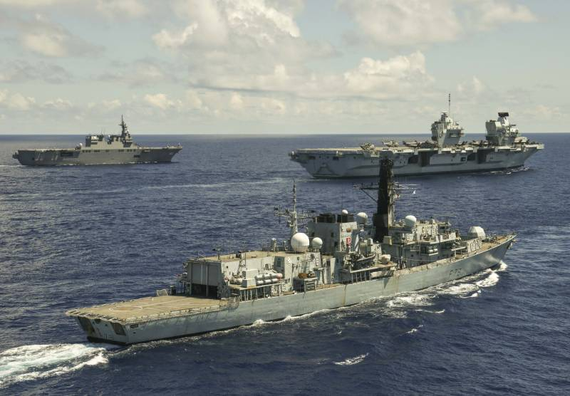 presse britannique: Российский разведывательный корабль вёл слежку за АУГ HMS Queen Elizabeth