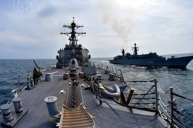 «Граница России на замке»: В Крыму призвали НАТО не заигрываться в Чёрном море