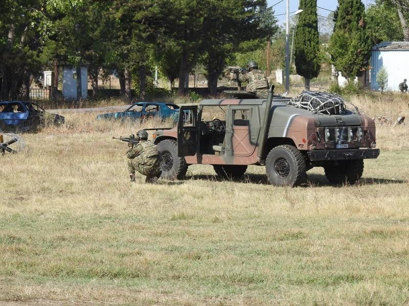 The Ministry of Defense of Bulgaria transferred 350 military personnel and 40 pieces of equipment to the Turkish border