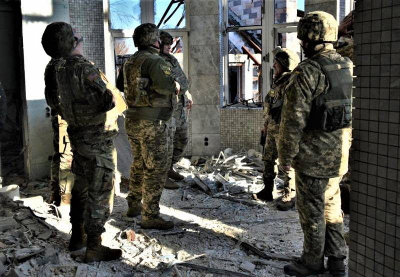 На Украине обсуждают публикацию штабом ООС данных о прибытии офицеров США на передовые позиции ВСУ на Донбассе