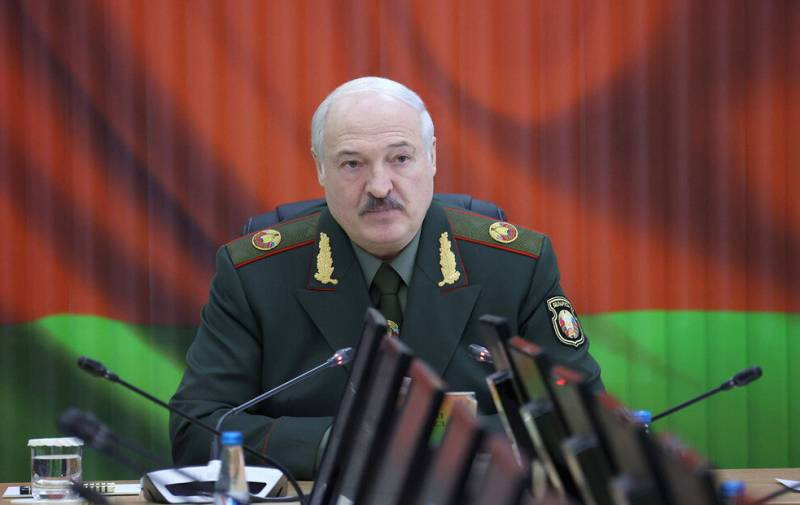 На Украине реагируют на слова Лукашенко о том, что Крым де-факто и де-юре - Russian