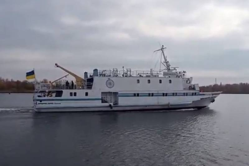 Срок службы – 500 часов за 30 años: После ремонта украинское судно «Гидробиолог» lanzado al agua