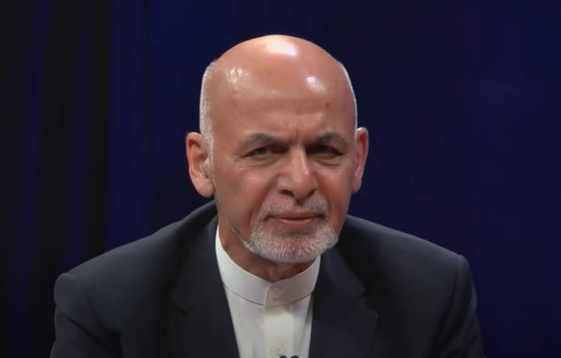 «Операции по сопротивлению объявлено не было»: бывший вице-президент Афганистана комментирует слова экс-главы страны о переходе Кабула под контроль талибов