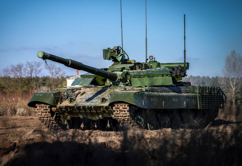 В Харькове показали «глубоко модернизированный» командирский танк Т-64БВК для ВСУ