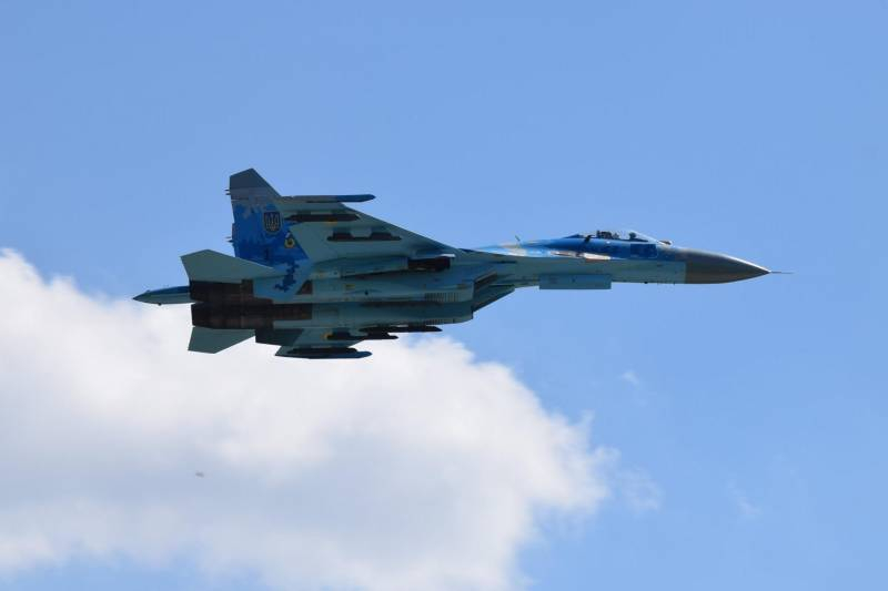 The American publication compared Ukrainian Su-27 fighters with Russian Su-35s