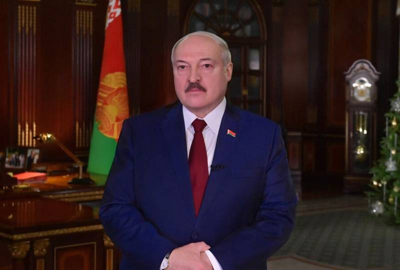 Лукашенко обвинил Украину в наращивании войск у белорусских границ
