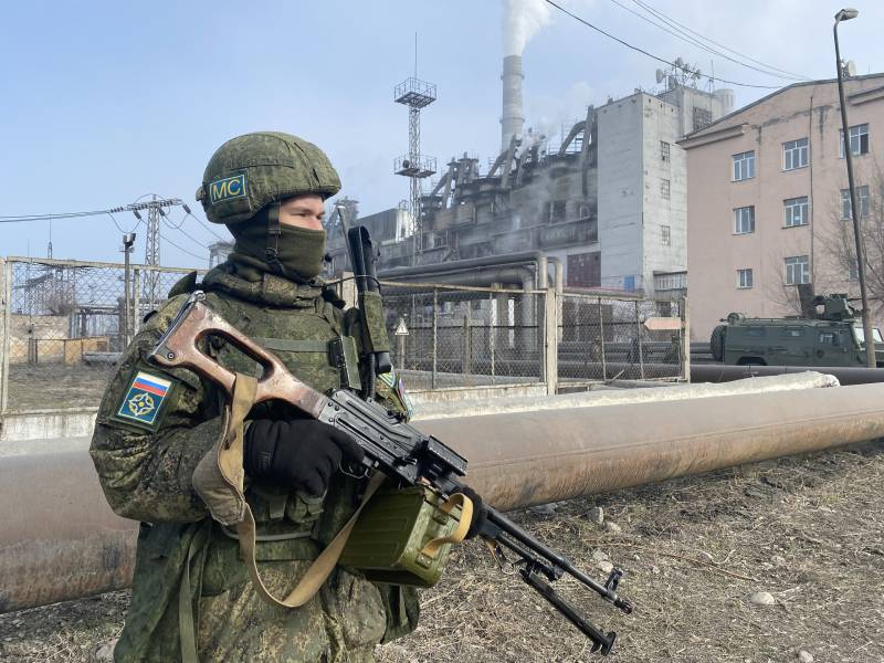 «НАТО теперь нужно с ОДКБ брать пример, как быстро перебросить войска на большие расстояния» - Western media readers comment on events in Kazakhstan
