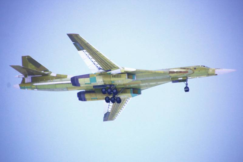 Первый стратегический ракетоносец Ту-160М новой сборки впервые взлетел с аэродрома Казанского авиазавода