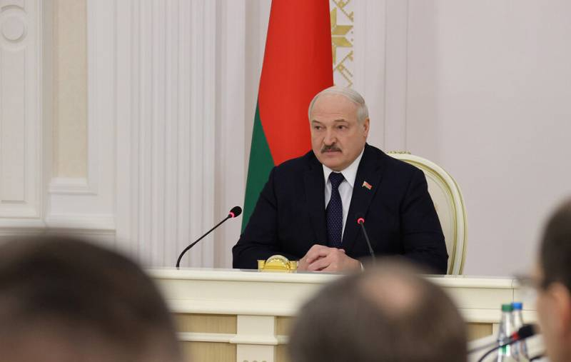 The President of Belarus called on the protesters in Kazakhstan to kneel before the military