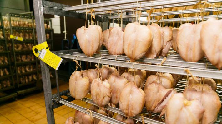 Запрет на импорт из ЕС взвинтит цены на куриное мясо и яйца в РФ к концу января
