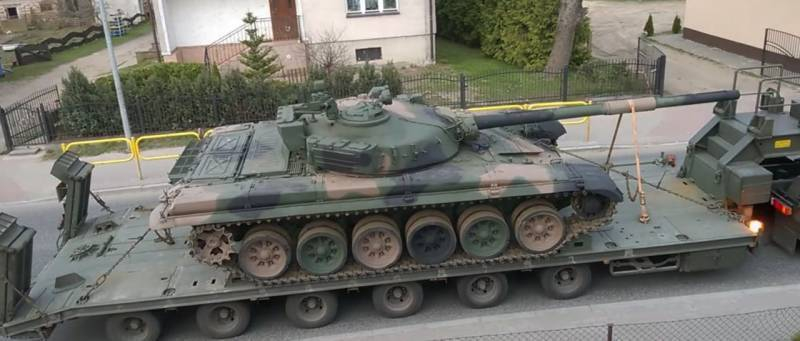 В Польше назвали количество переданных Украине танков Т-72М