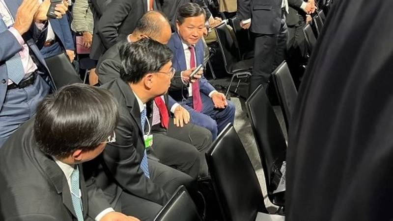 What is discussed in Davos: It turned, that the Vietnamese did not stand up during Zelensky’s speech, and the Chinese delegation was not present at all