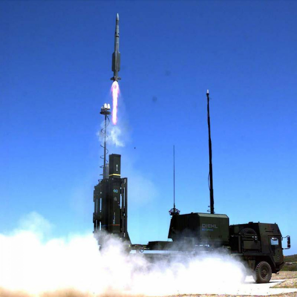 Германия рассматривает вопрос поставки Украине зенитных ракетных комплексов средней дальности IRIS-T SLM