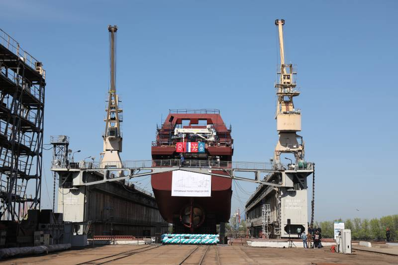 On «Northern shipyard» спустили на воду четвёртый траулер-процессор проекта 170701 «Капитан Брейхман»