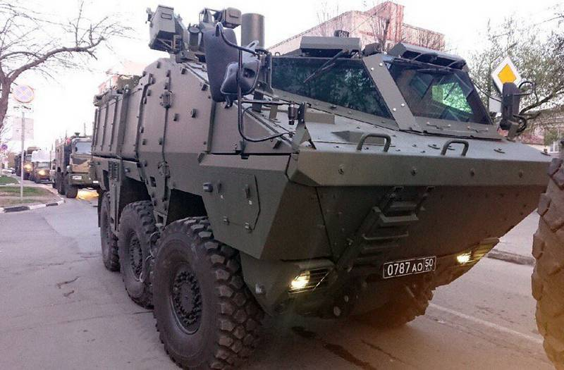 Начальник войск РХБЗ назвал сроки принятия на вооружение новой машины разведки РХМ-9