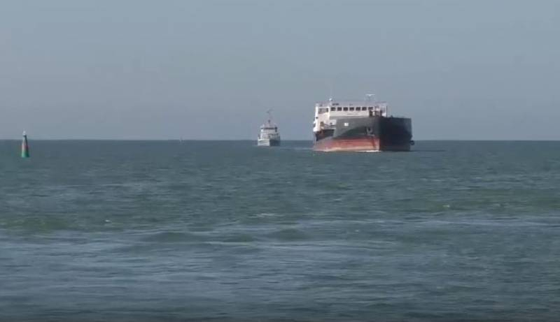 В порту Мариуполя под загрузку встал первый прибывший из Ростова-на-Дону сухогруз