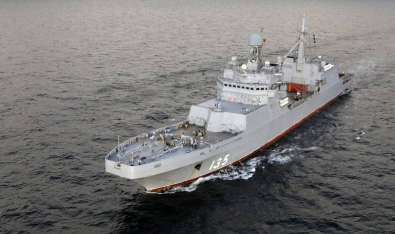 БДК или УДК: Какие десантные корабли больше нужны ВМФ России