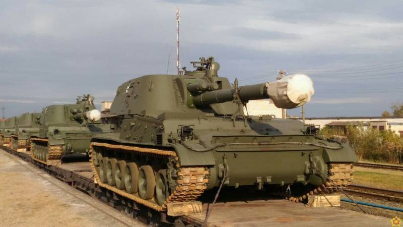 The Belarusian army received another batch of modernized 2S3M self-propelled howitzers «acacia»